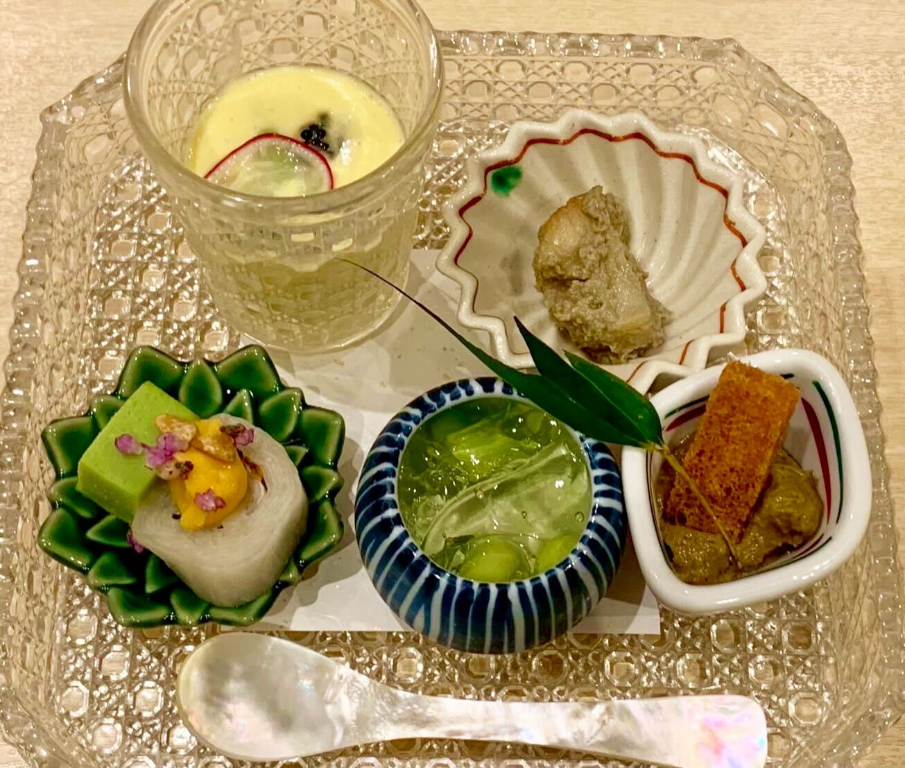 【銀座泉】