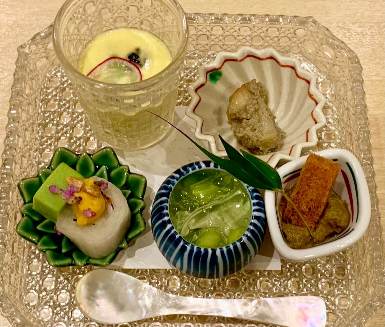 【銀座泉】