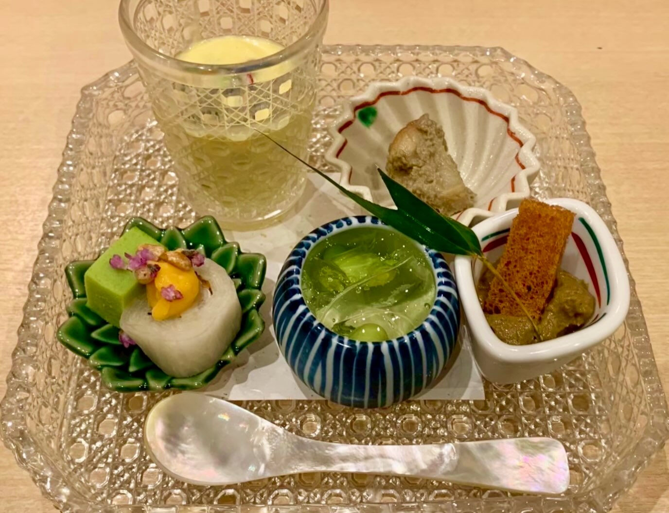 【銀座泉】